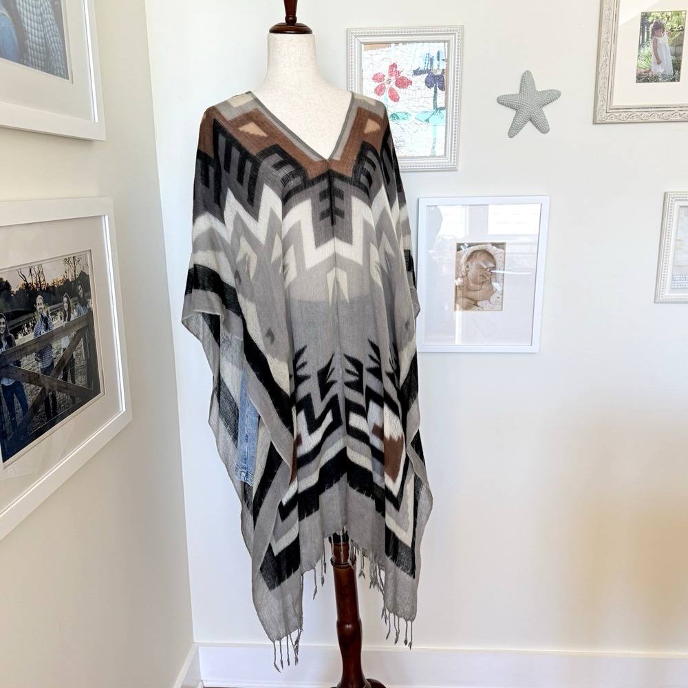 Soft Surroundings‎ Poncho One Size 100% Wool Southwestern Fringe Aztec Neutral